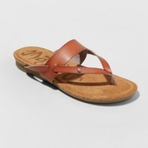 BRAND NEW! Women's Mad Love Regina Flip Flop